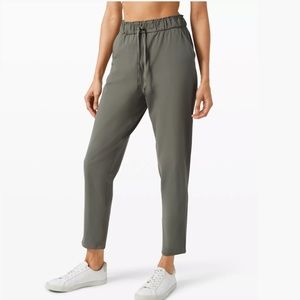 LuLulemon Keep Moving Pant High Rise Grey Sage Size 6